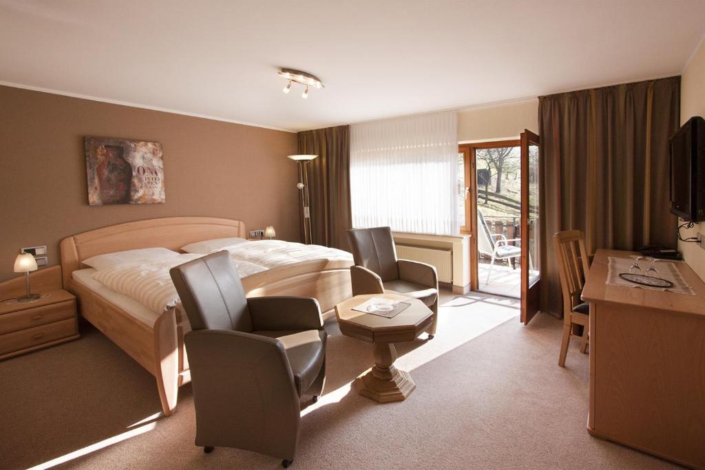 Landhaus Hirschberg Schmallenberg Kamer foto